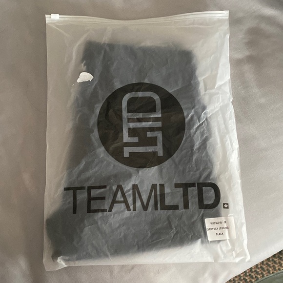 Nwt LTD black leggings size medium - Picture 3 of 6